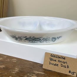 GLASBAKE BLUE ONION DIVIDED DISH
