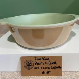 FIRE KING PEACH LUSTER 1 QT ROUND CASSEROLE