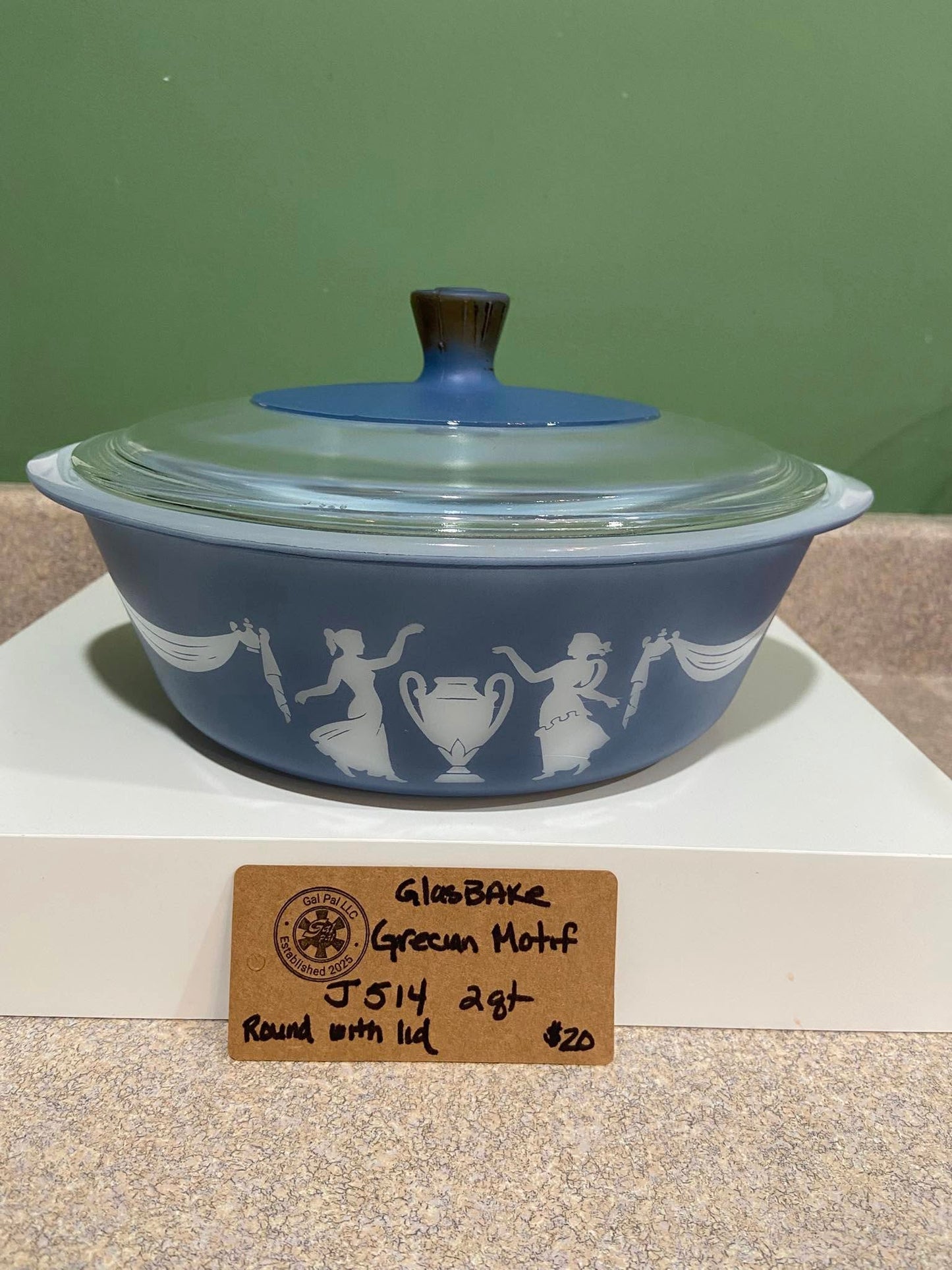GLASBAKE GRECIAN MOTIF J-514 2QT ROUND WITH LID