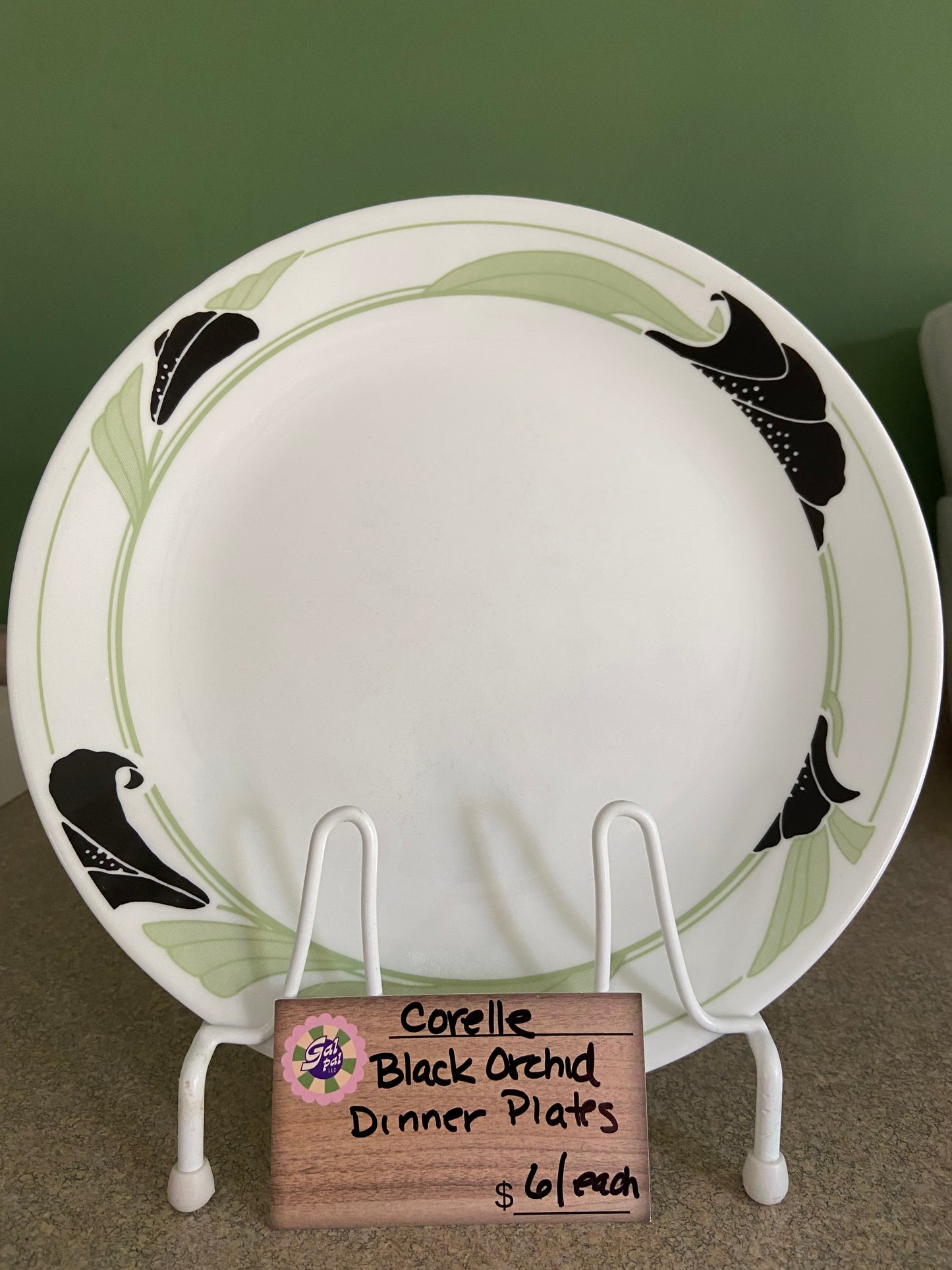 CORELLE BLACK ORCHID DINNER PLATES