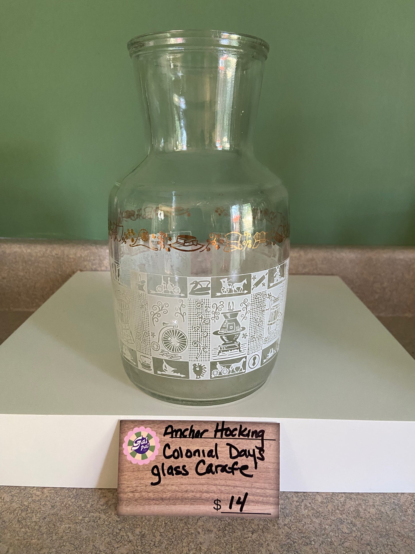 ANCHOR HOCKING COLONIAL DAYS GLASS CARAFE