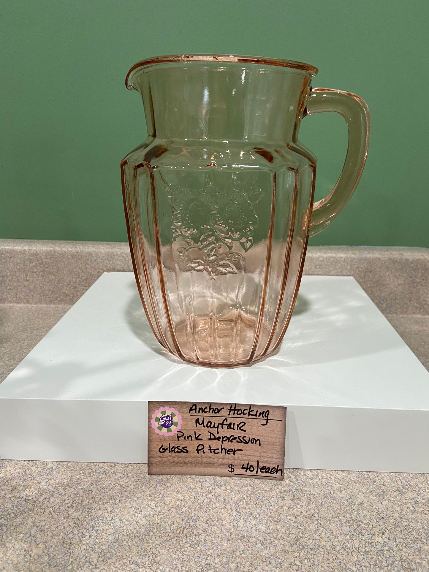 ANCHOR HOCKING MAYFAIR PINK GLASS PITCHER