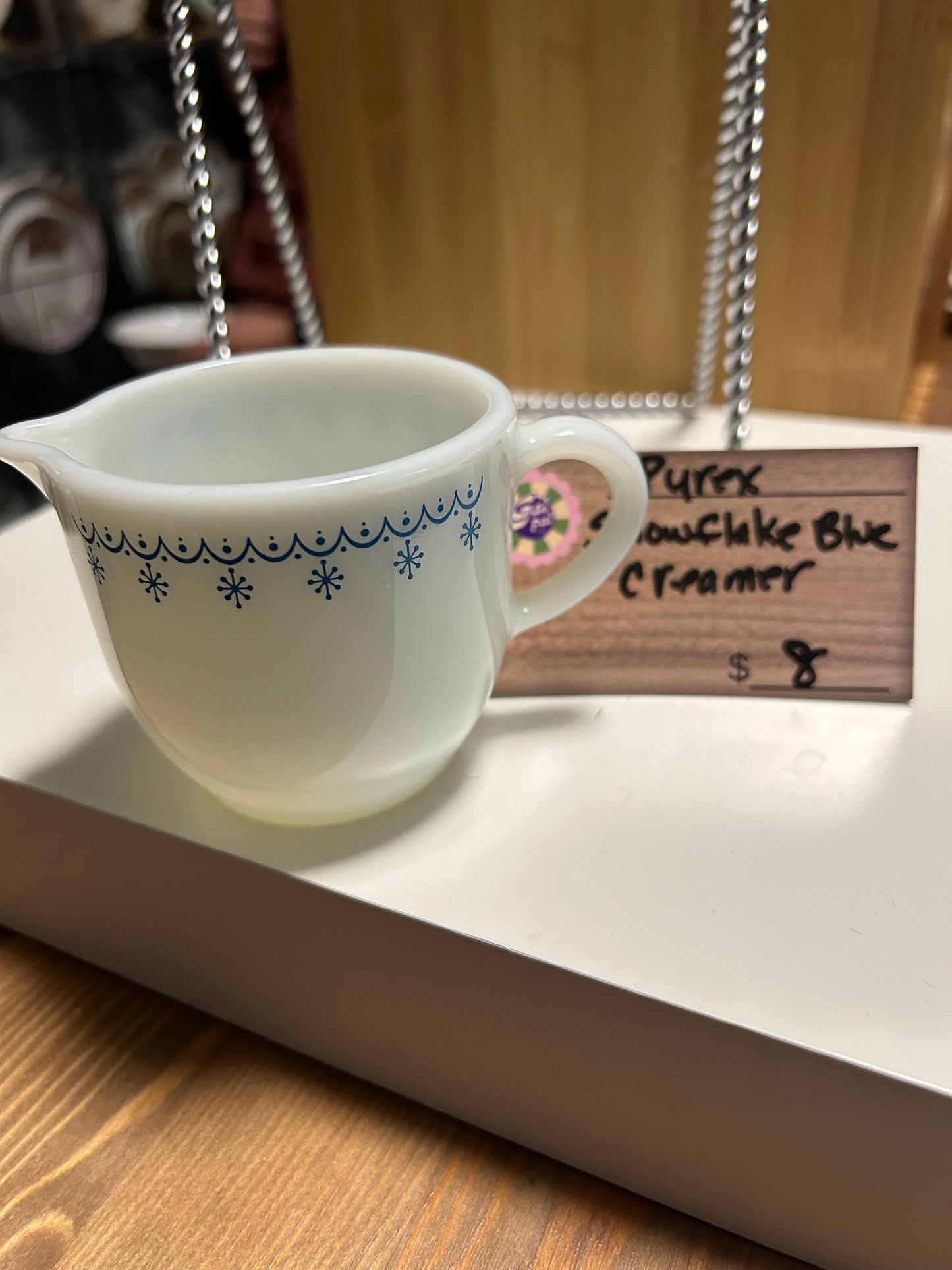 PYREX SNOWFLAKE BLUE CREAMER