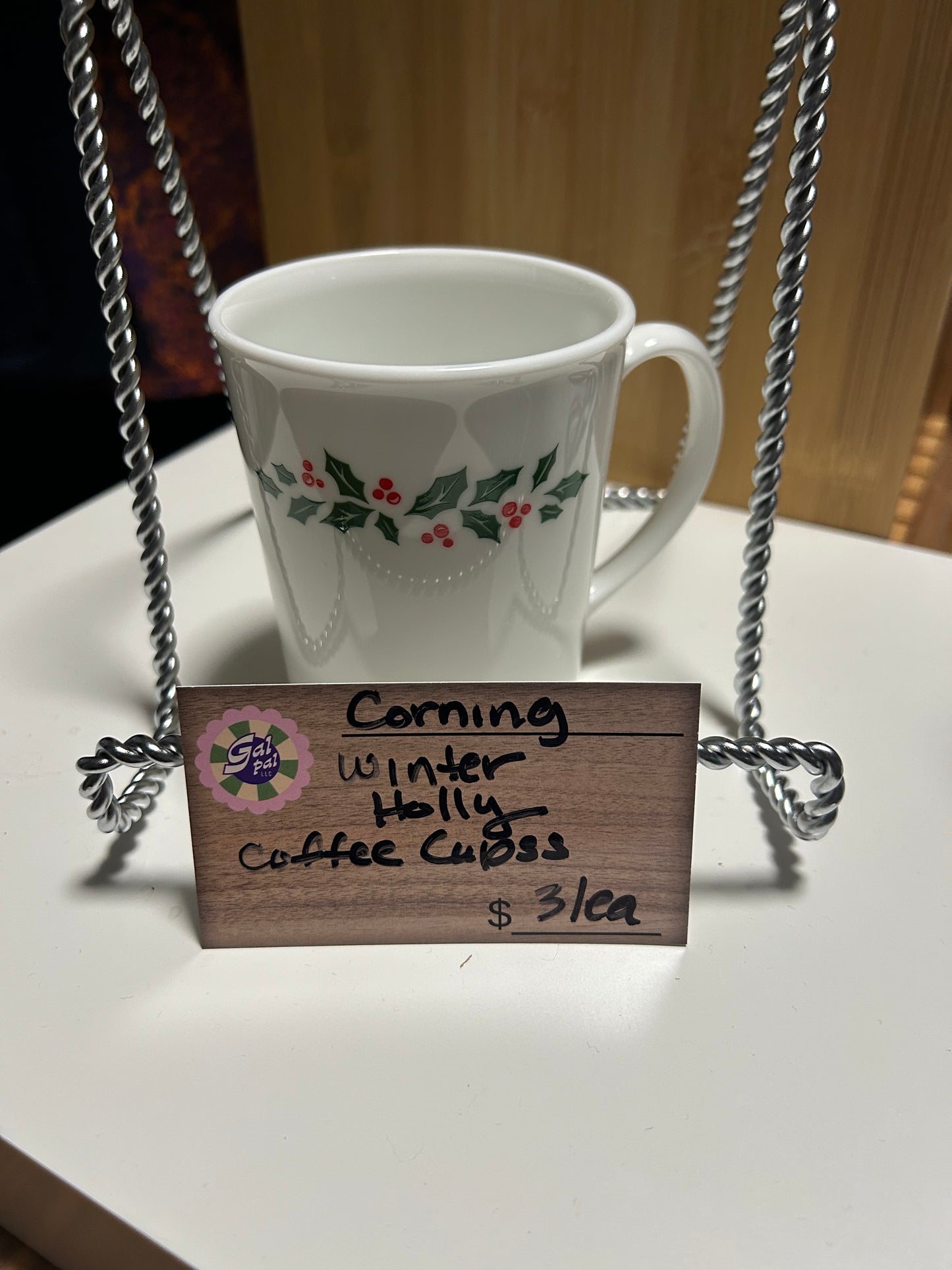 CORNING WINTER HOLLY COFFEE CUP