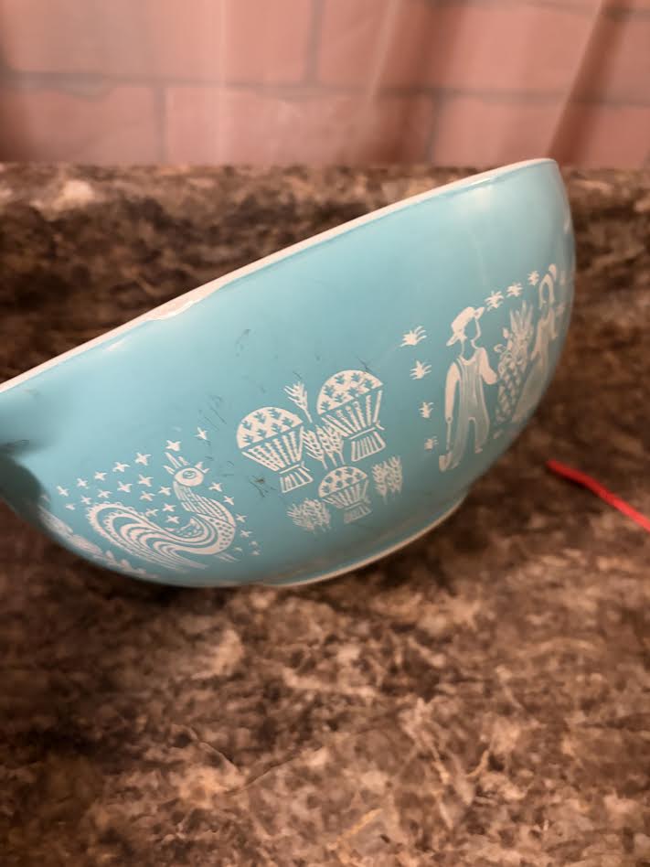 PYREX AMISH BUTTERFLY TURQUOISE CINDERELLA BOWL