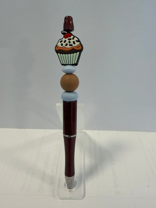 Chocolate Cupcake White Frosting