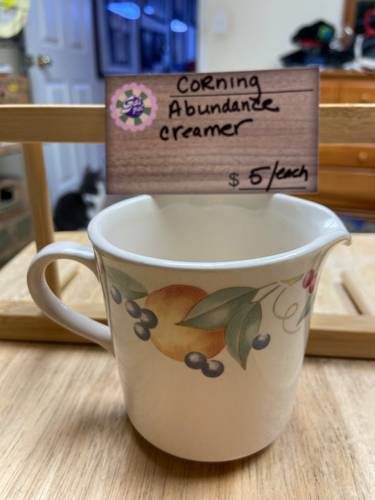 CORNING ABUNDANCE CREAMER