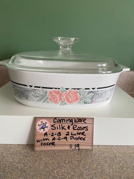 CORNING SILK & ROSES 1-2-B 2 LITER WITH A-C-9 COVER