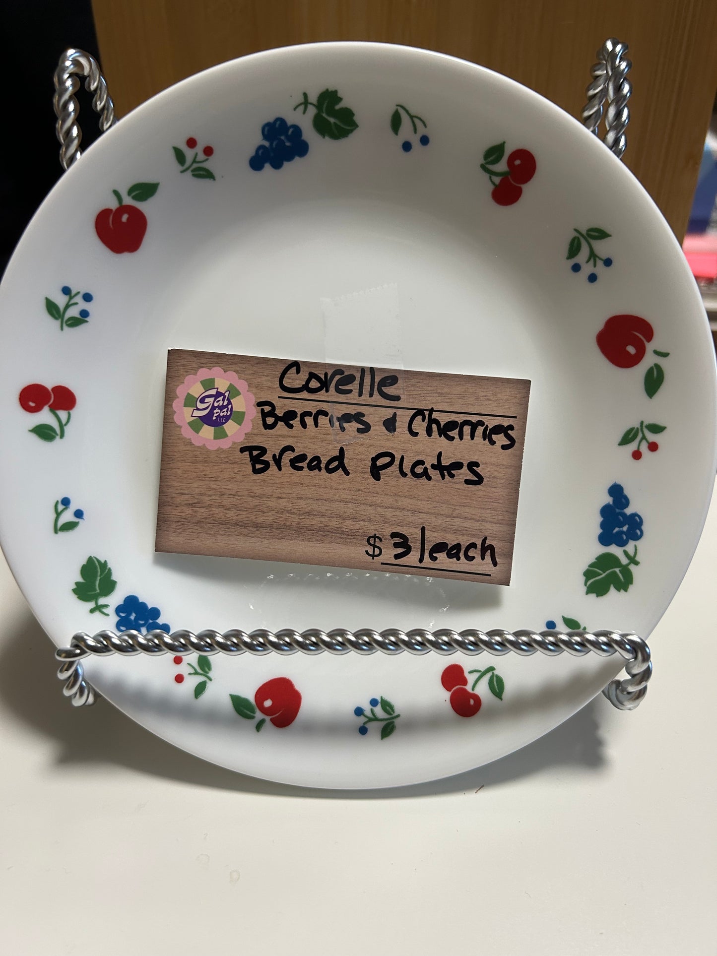 CORELLE BERRIES AND CHERRIES BREAD PLATE